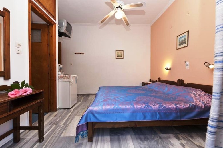 Hotel Marisa Rooms