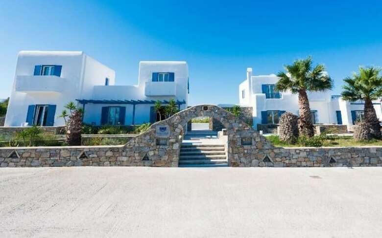 Giannoulaki Village Hotel