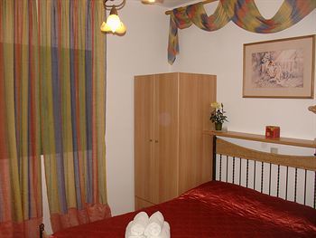 Hotel Monambeles Villas