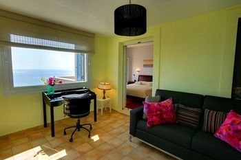 Hotel Monambeles Villas