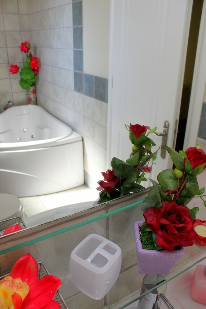 Hotel Monambeles Villas
