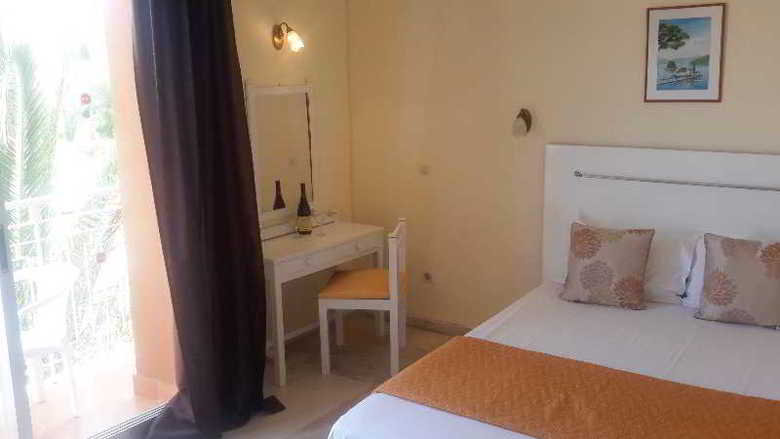Hotel Pantheon Hall