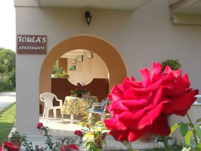 Hotel Toulas Apartments