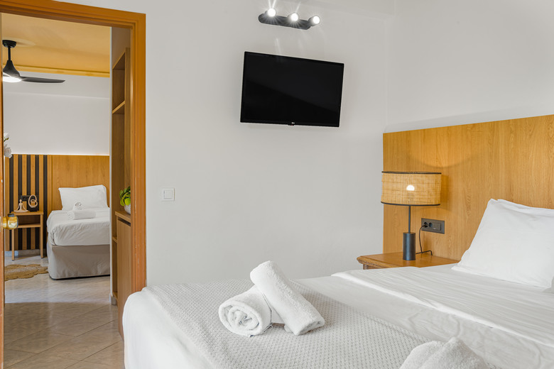 Socrates Hotel Apts
