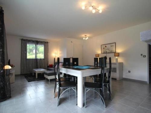 House Saardia