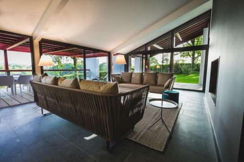 Ahetze Villa Sleeps 10 Pool Air Con Wifi