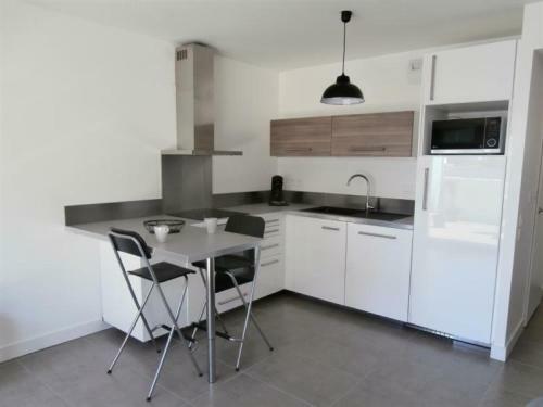 Apartment R�sidence Cinq Cantons : Les Plages � 1.5km � Pied