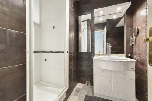 Apartamento Spacious 2br - Terrace + Residence Swimming Pool