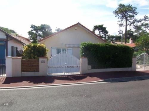 House Villa Renovee Avec Terrasse Aux Abatilles
