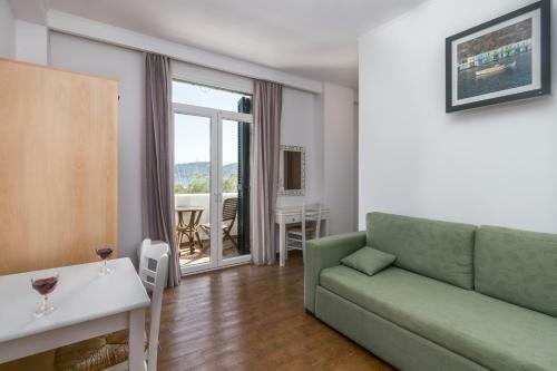 Hotel Malion Apartments And Rooms