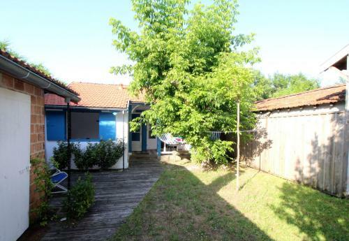 Petite Maison Typique Ar�s