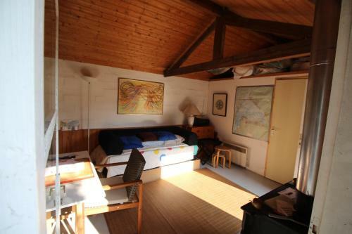 Petite Maison Typique Ar�s