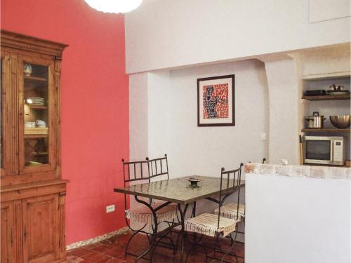 One-bedroom Apartment In Barjac
