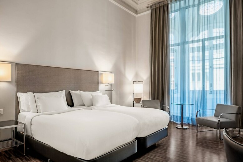 AC Palacio Del Retiro Hotel