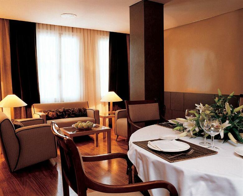 Hotel NH Collection Madrid Col�n
