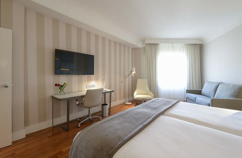 Hotel NH Collection Madrid Col�n
