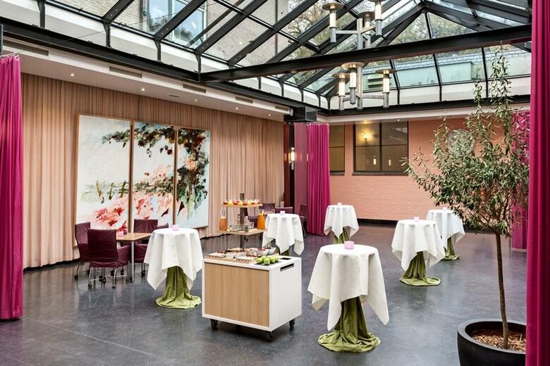 Hotel NH Collection Madrid Col�n