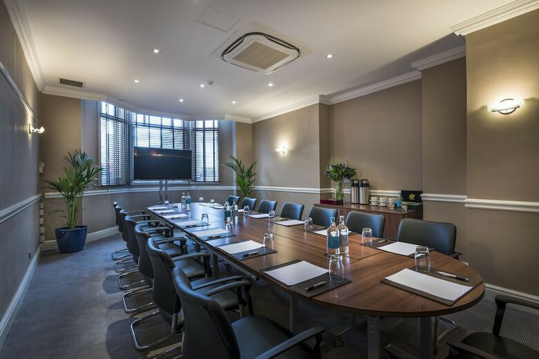 Hotel Corus Hyde Park