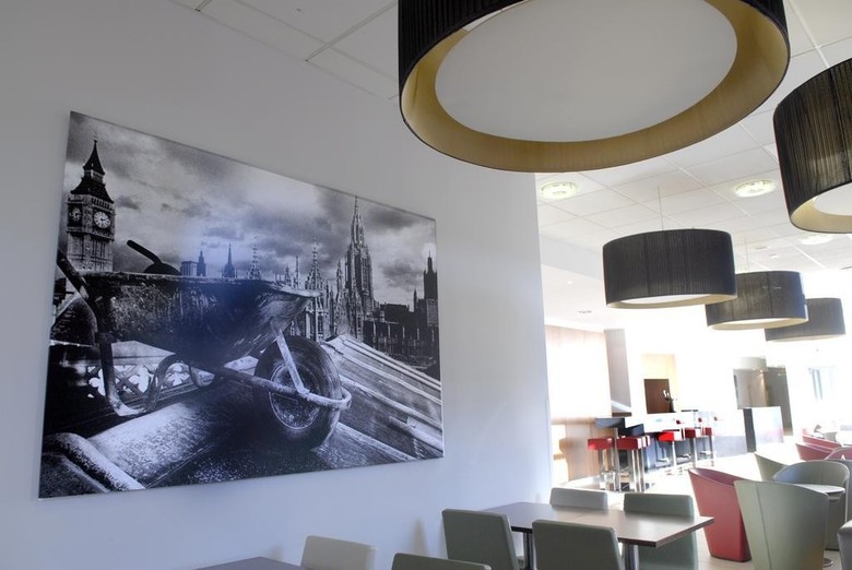 Hotel Express By Holiday Inn London City