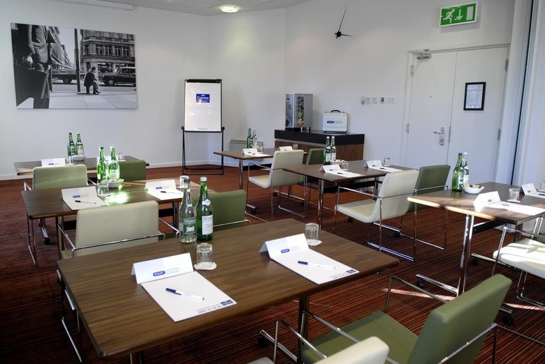 Hotel Express By Holiday Inn London City
