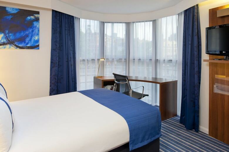 Hotel Express By Holiday Inn London City