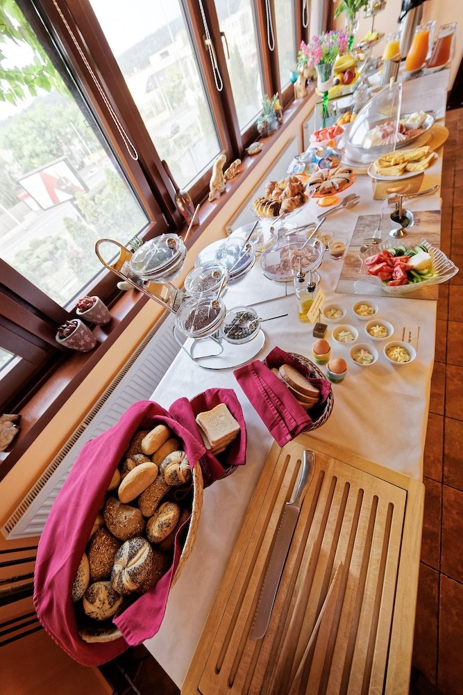 Max Inn Hotel