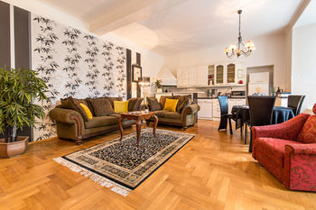 Hotel Oldhouse Apartments