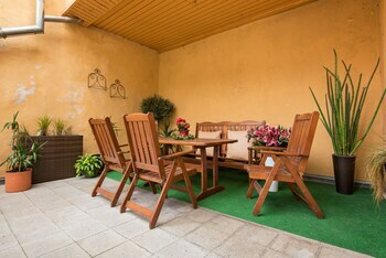 Hotel Oldhouse Apartments