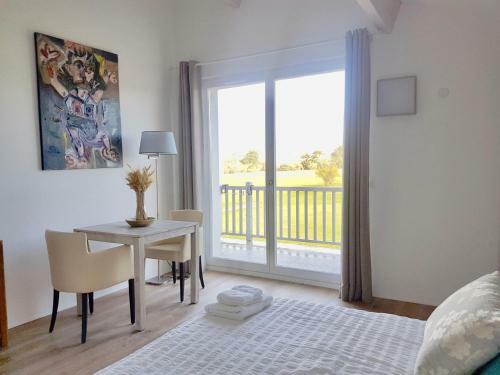 Bed & Breakfast La Maison De La C�te