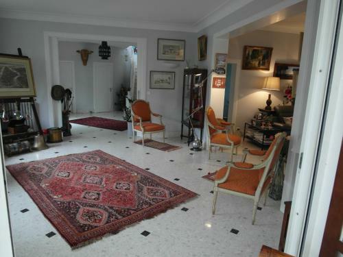 Belle Maison De Ville