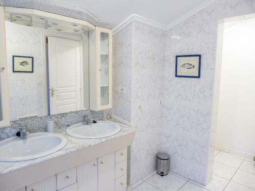 Holiday Home Villa Lukuchenia