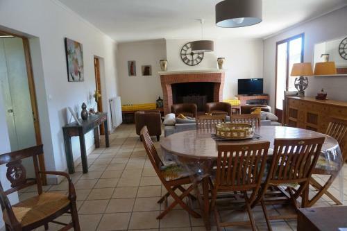 113 Rue Des Oursins