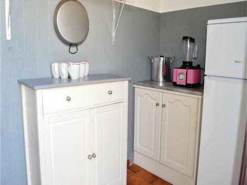 Two-bedroom Apartment In Bonifacio