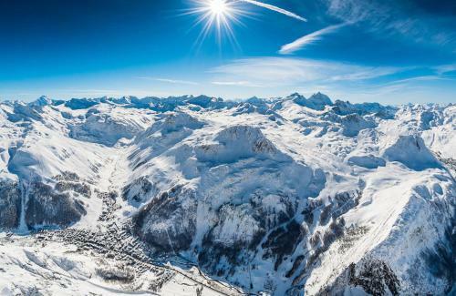 Apartamentos R�sidence Les C�mes - Centre Val D'is�re