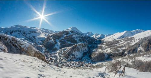 Apartment Route Des Charbonni�res