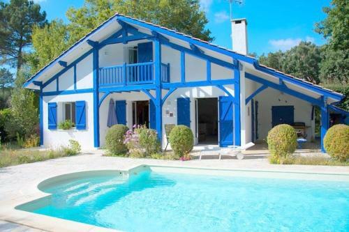Villa 8 Personnes Avec Piscine