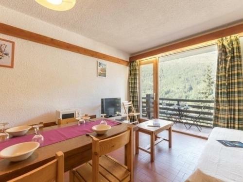 Apartment Niv�oles