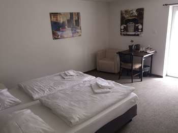 Hostal Alt Pension