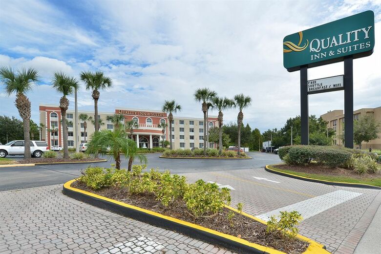 Hotel Ramada Heritage Park