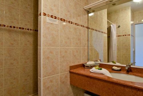 Hotel Logis H�tel Baratxartea