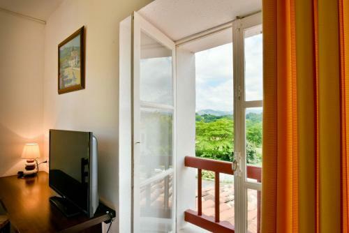 Hotel Logis H�tel Baratxartea