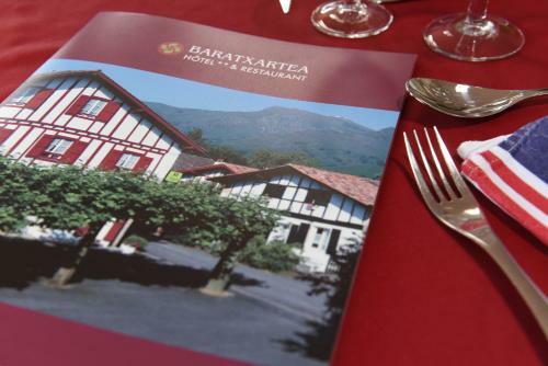 Hotel Logis H�tel Baratxartea
