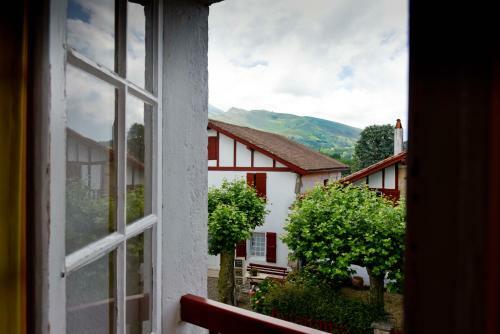Hotel Logis H�tel Baratxartea