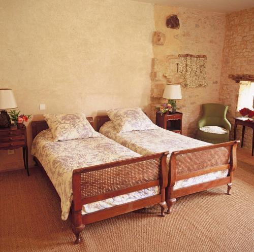 Sarlat-la-caneda Villa Sleeps 15 Pool