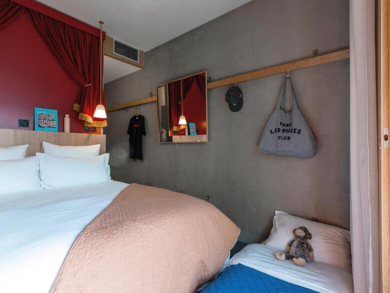 Mob Hotel Paris Les Puces