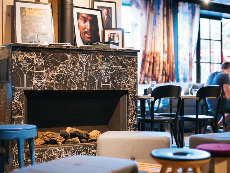 Mob Hotel Paris Les Puces