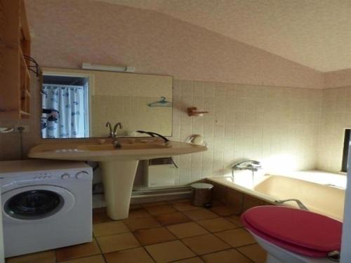 Apartment Saint Pair Sur Mer, Appartement De Type F4 En Front De Mer