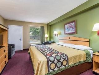 Hotel *super 8 Motel Atlanta Northeast*