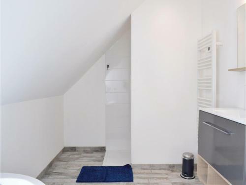 Three-bedroom Holiday Home In Saint-germain-sur-ay