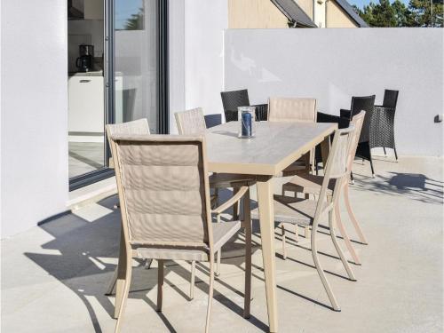 Three-bedroom Holiday Home In Saint-germain-sur-ay